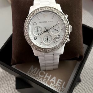 Authentic Michael Kors watch w/diamonds MK5188 38mm